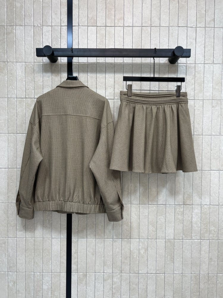 Костюм жіночий фото 7