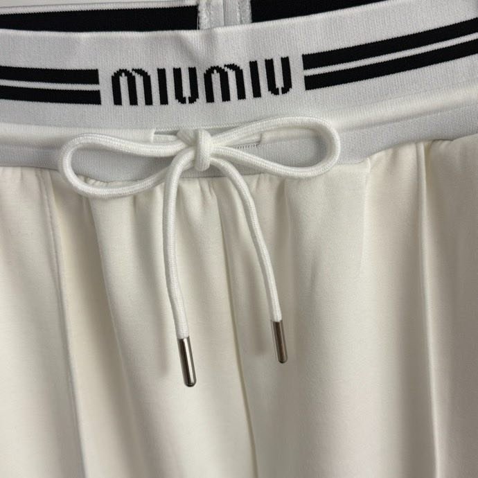 Костюм женский фото 7