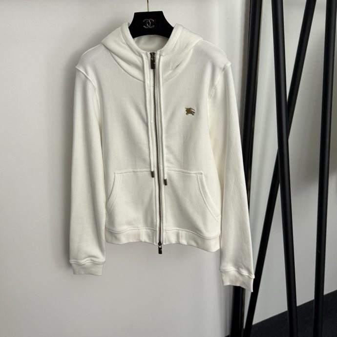 Костюм женский фото 7