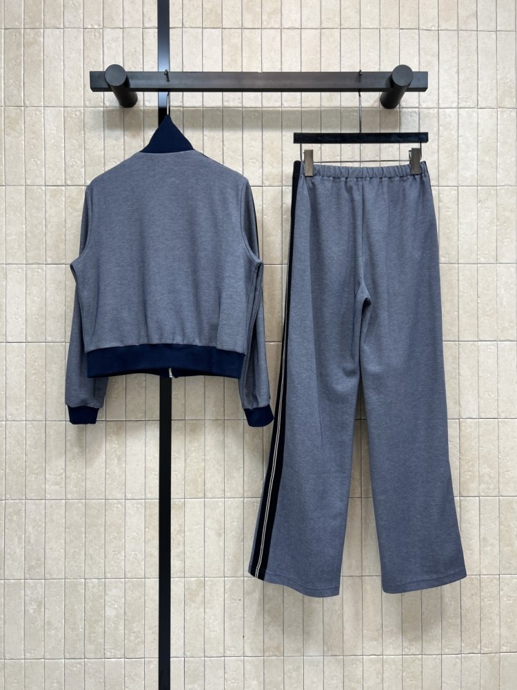 Костюм женский фото 7