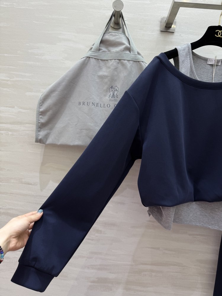 Костюм женский фото 7