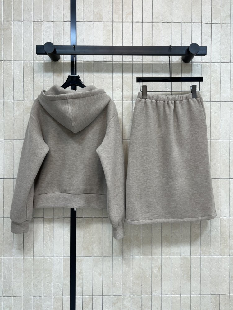 Костюм жіночий фото 7