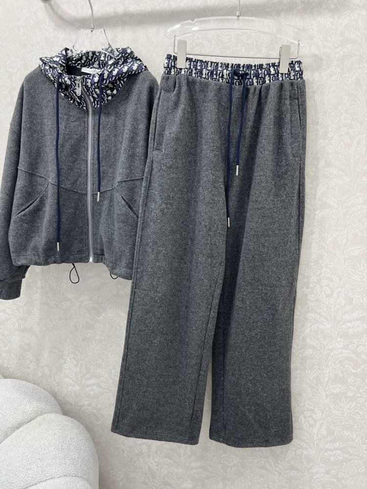 Costume female фото 7