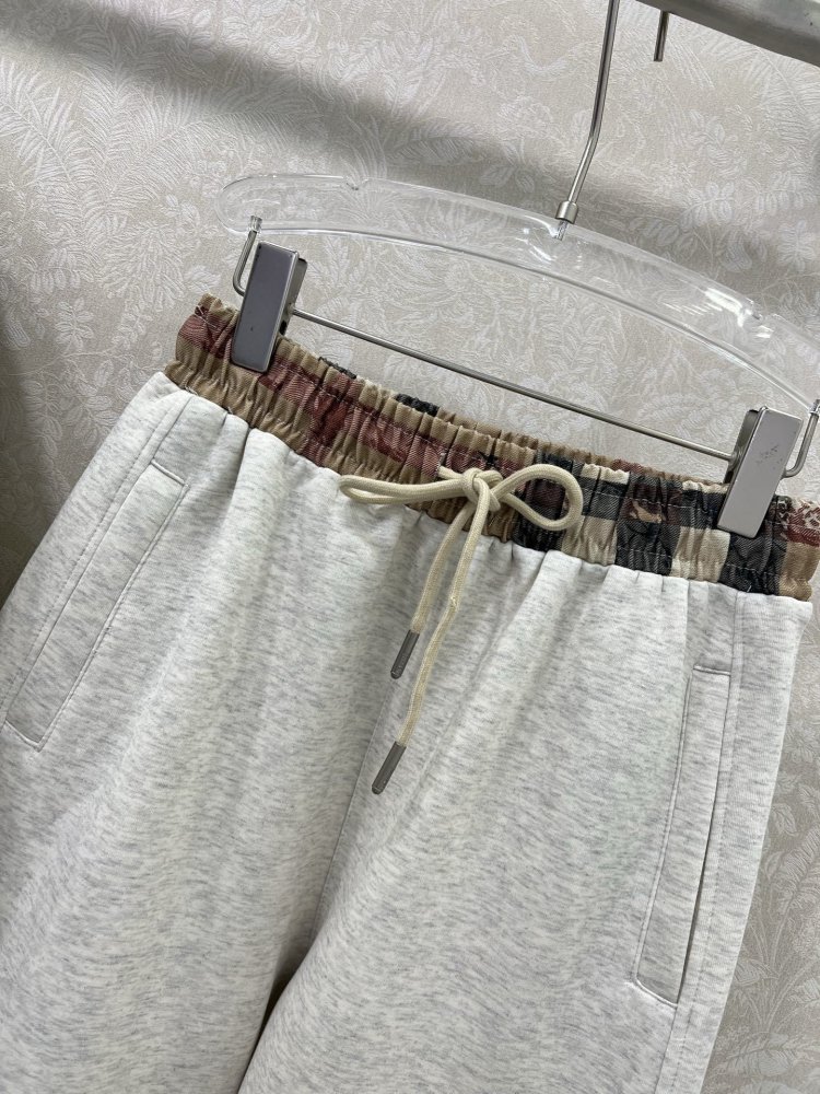 Костюм женский фото 7