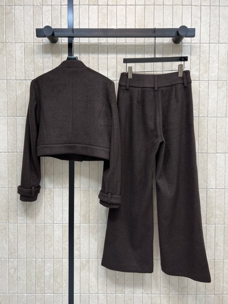 Костюм женский фото 7