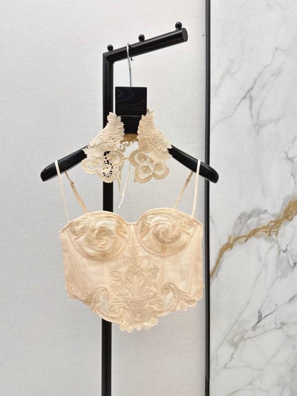 Костюм женский фото 7