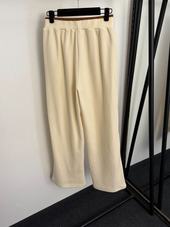 Костюм женский фото 7