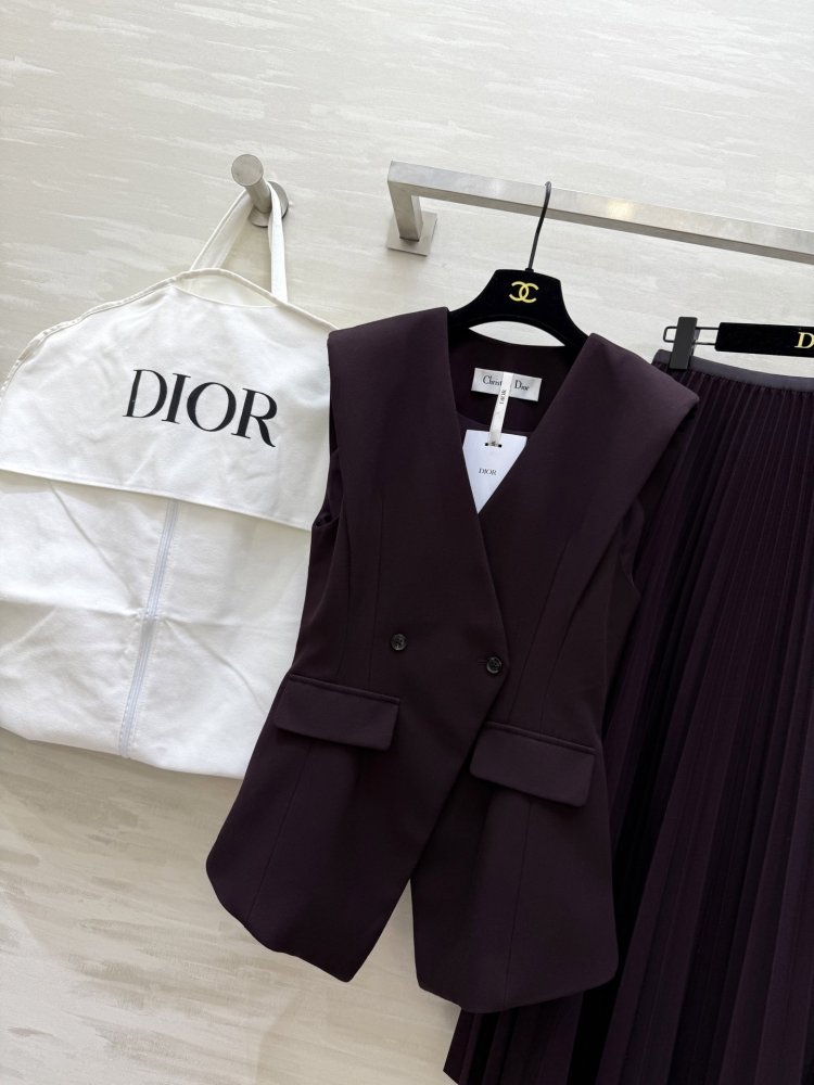 Costume female фото 7