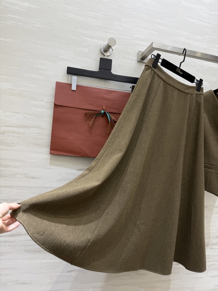 Costume female фото 7