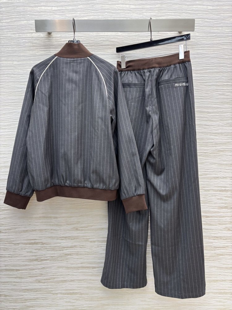 Костюм женский фото 8