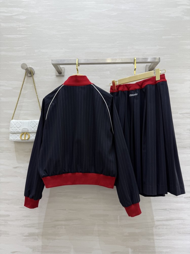 Костюм женский фото 8