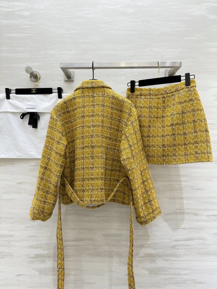 Костюм женский фото 8