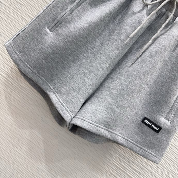 Костюм жіночий фото 8