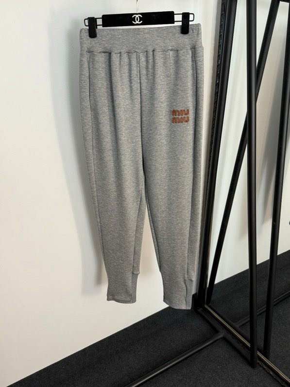 Костюм жіночий фото 8