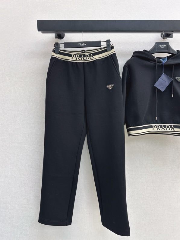 Костюм женский фото 8