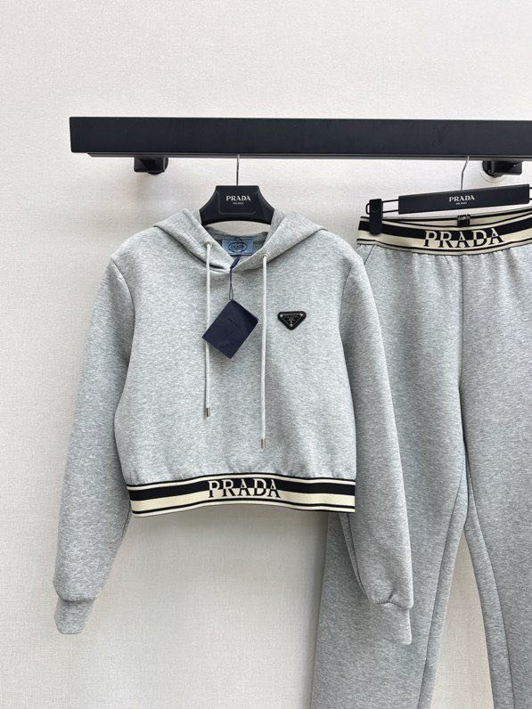 Костюм женский фото 8