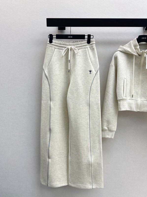 Костюм жіночий фото 8