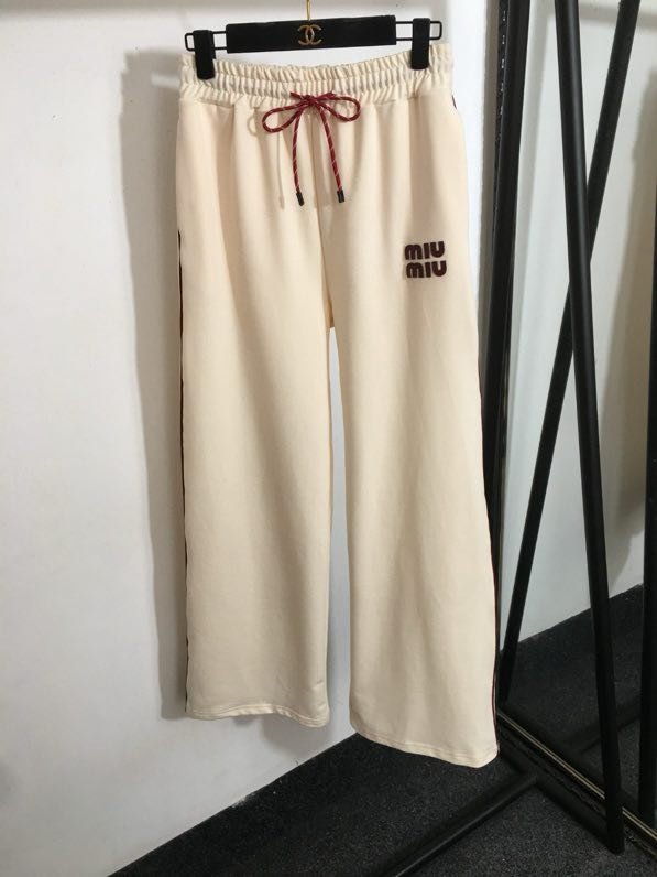 Костюм жіночий фото 8