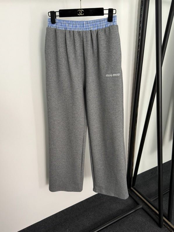 Костюм женский фото 8