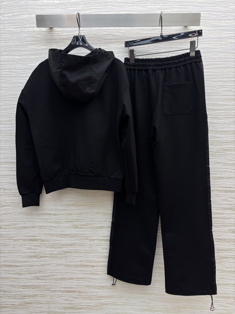 Костюм жіночий фото 8