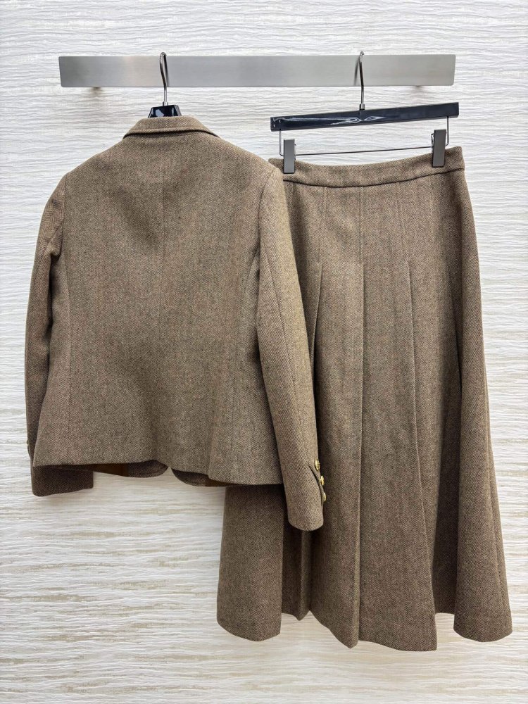 Costume female фото 8