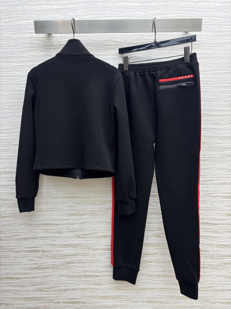 Костюм женский фото 8