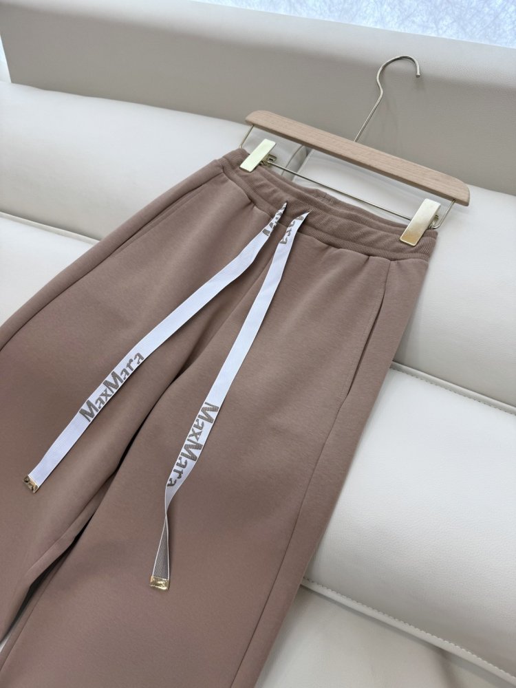 Костюм жіночий фото 8