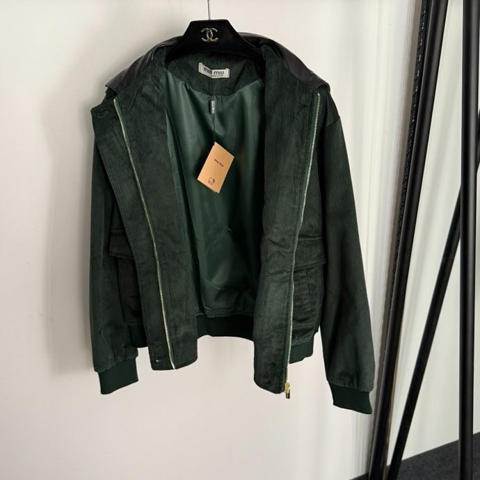 Костюм женский фото 8