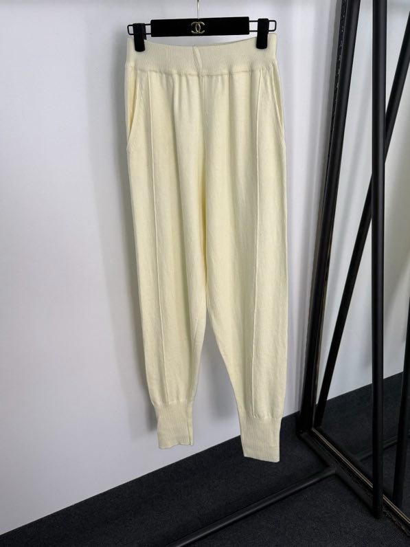 Костюм жіночий фото 8