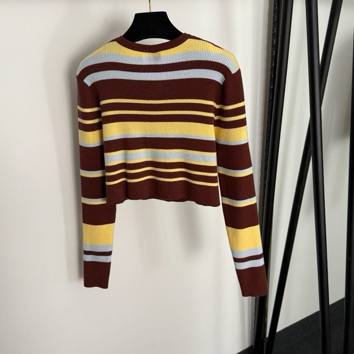 Костюм женский фото 8