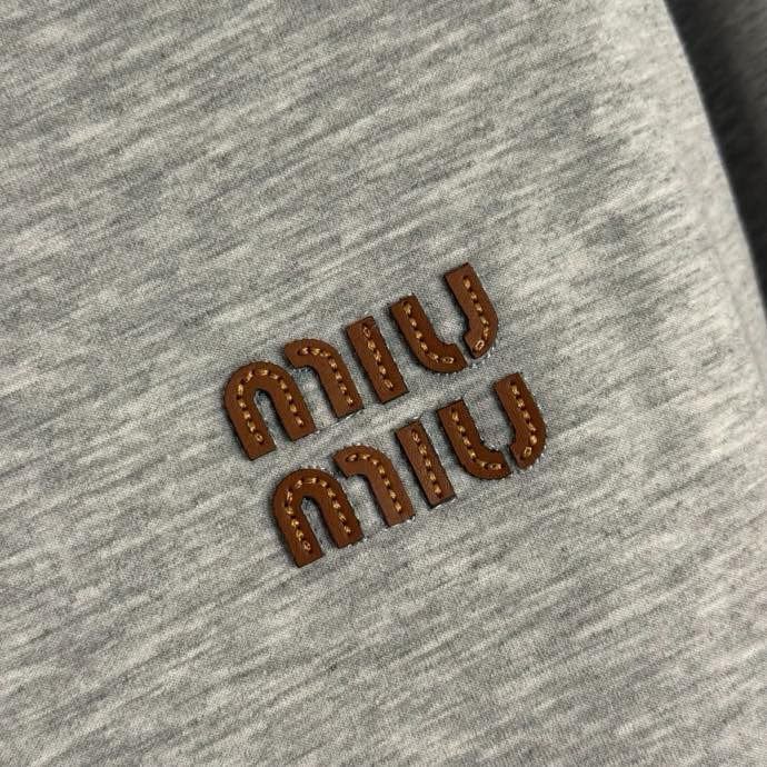 Костюм женский фото 8