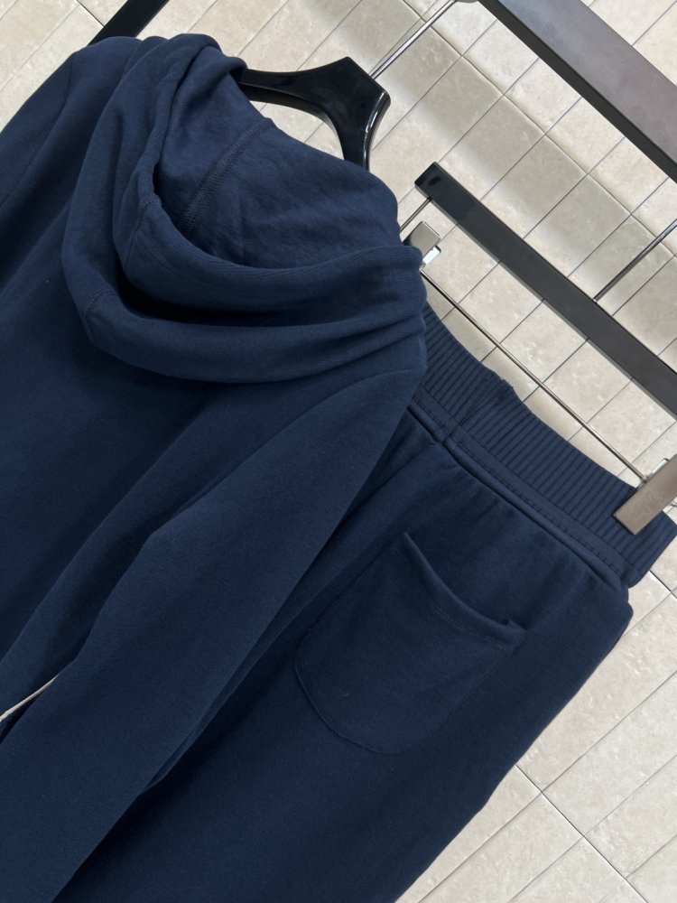 Костюм женский фото 8