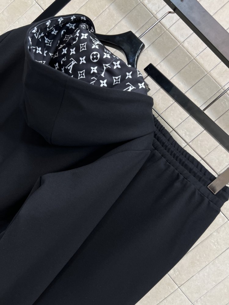 Костюм жіночий фото 8