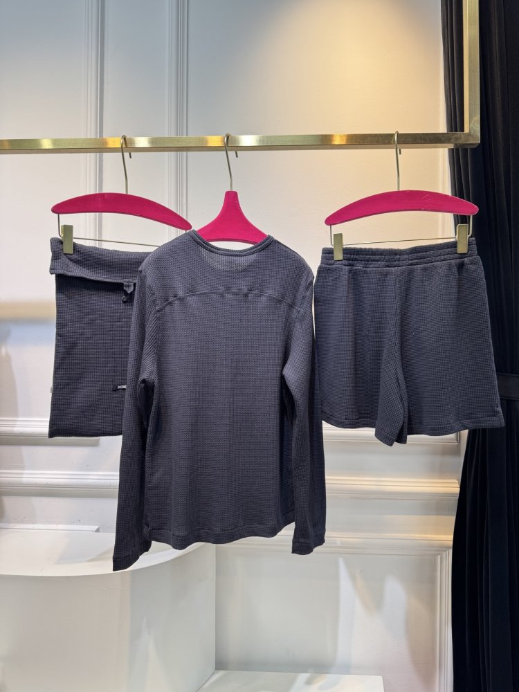 Костюм женский фото 8