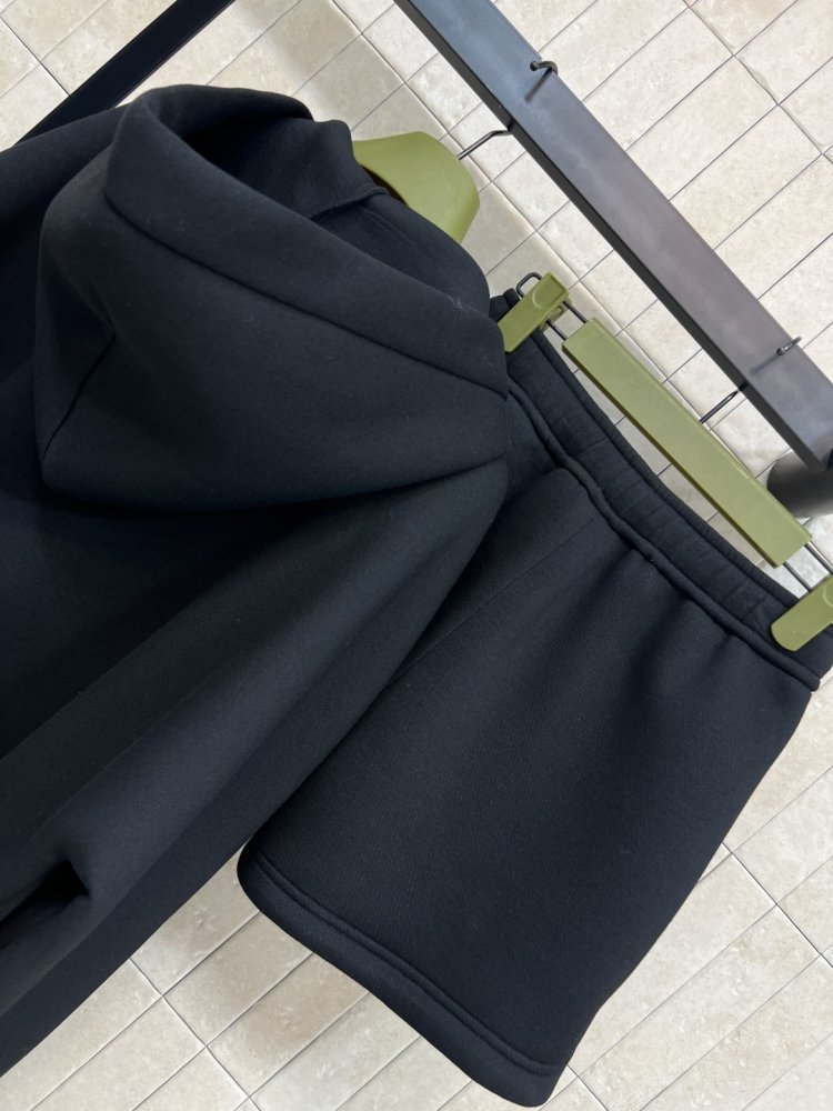 Костюм жіночий фото 8