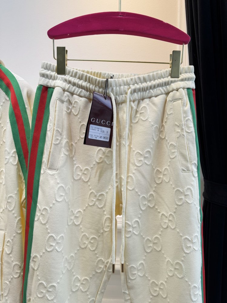 Костюм женский фото 8