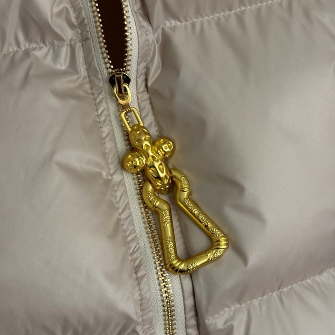 Костюм женский фото 8