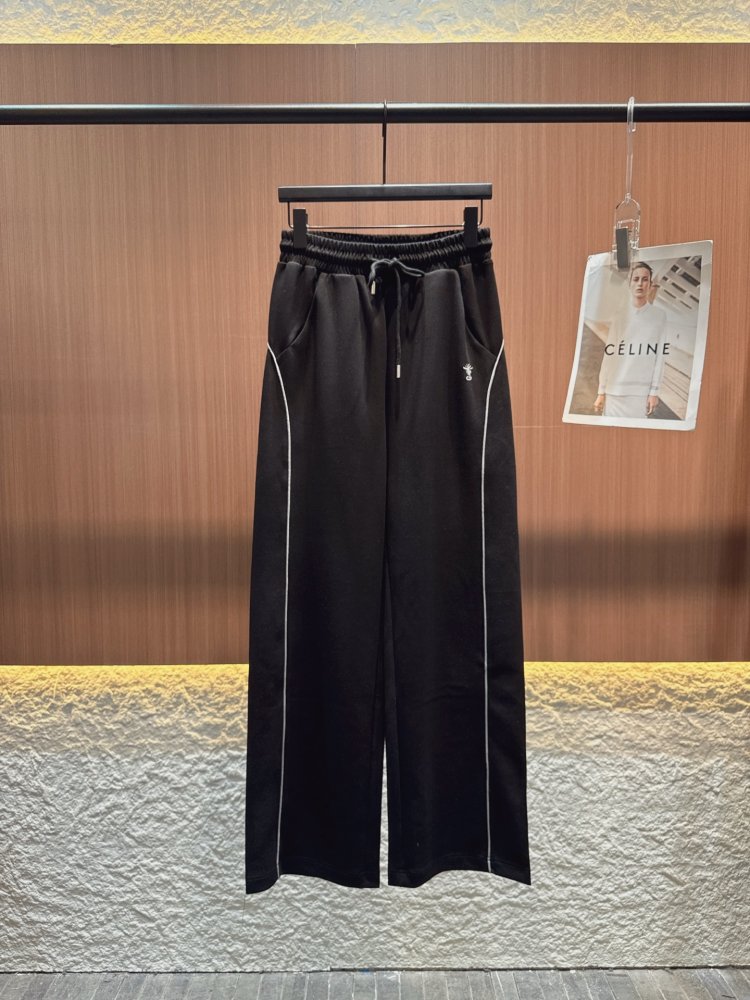 Костюм женский фото 8