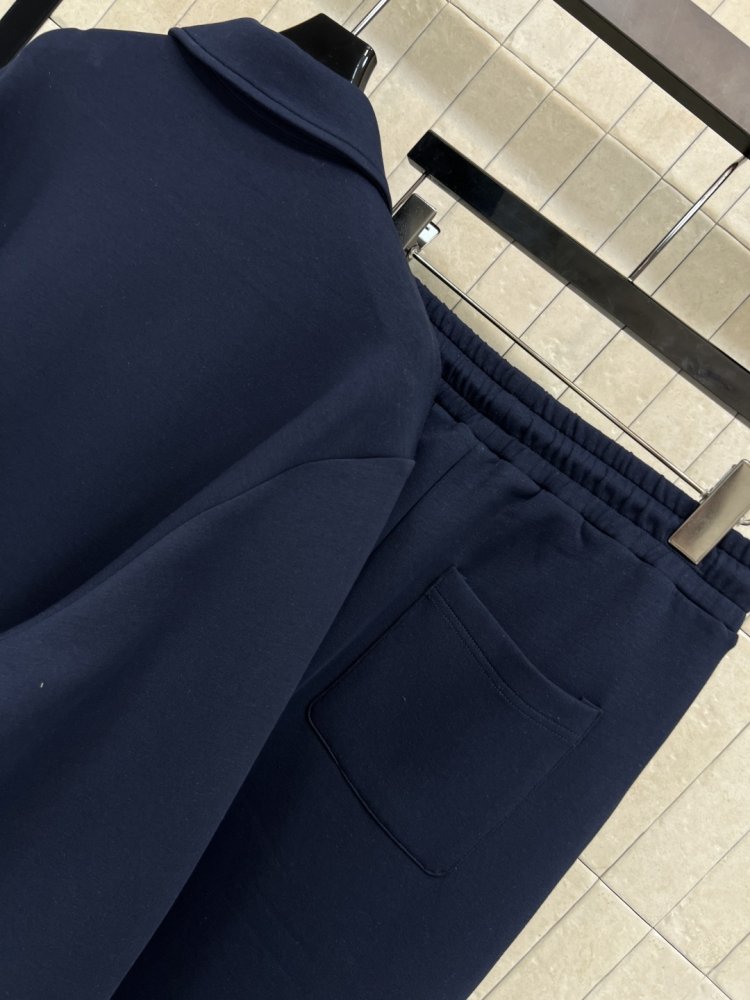 Костюм женский фото 8