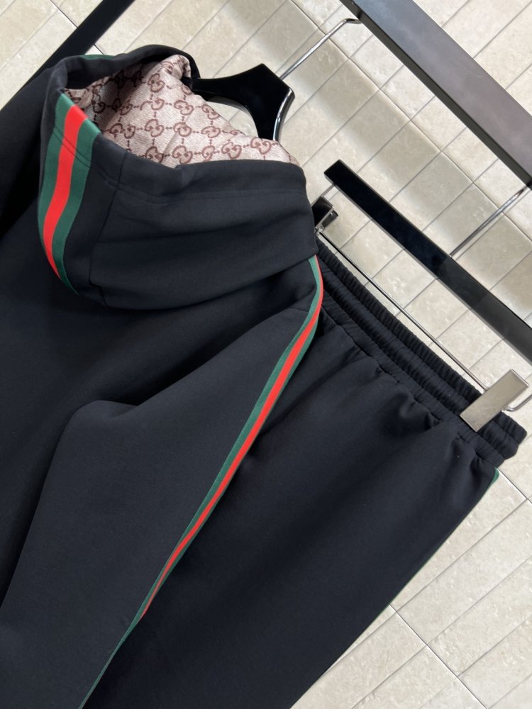 Костюм женский фото 8