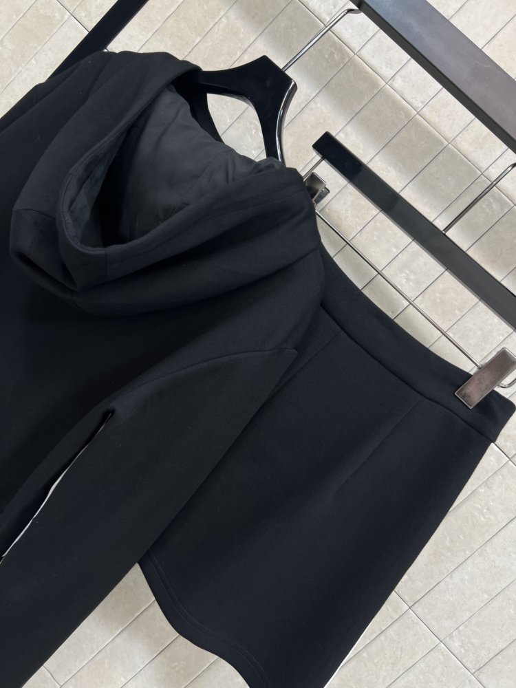 Костюм женский фото 8