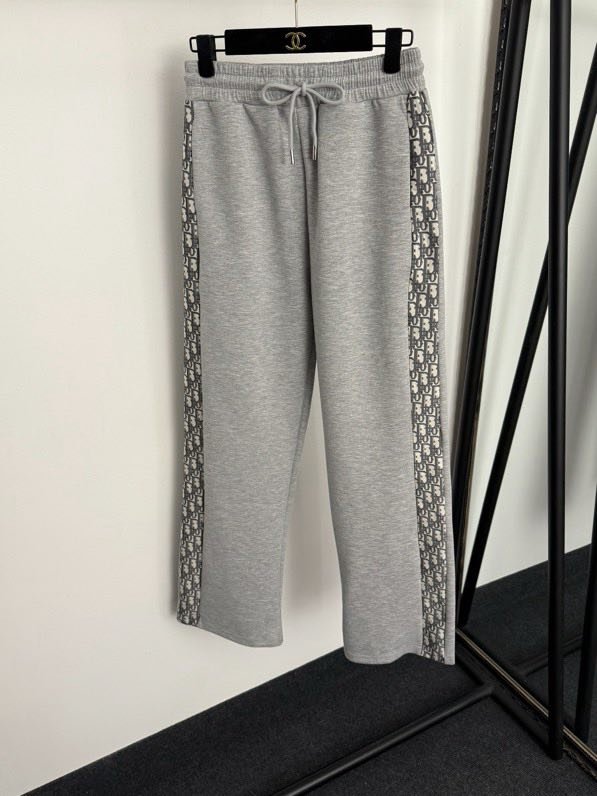 Костюм женский фото 8