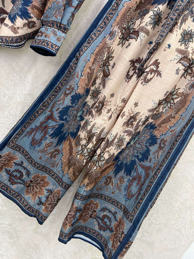 Костюм женский фото 8