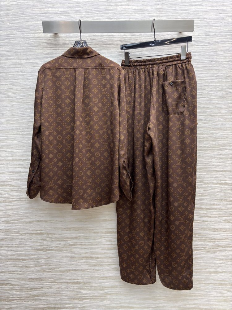 Костюм жіночий фото 8