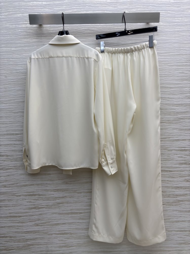 Костюм жіночий фото 8