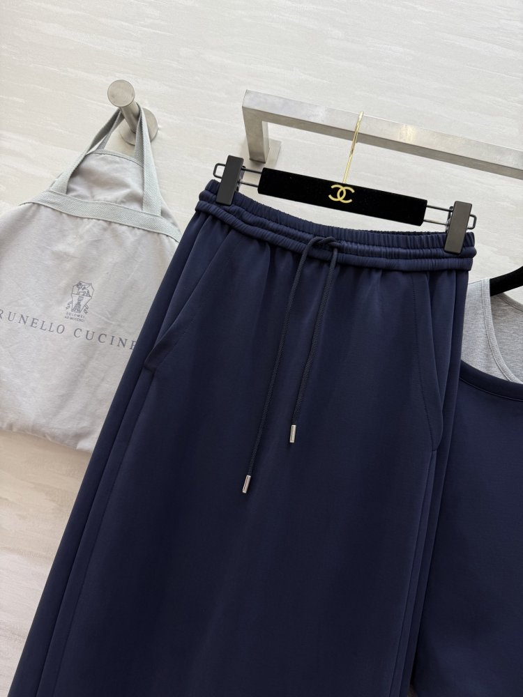 Костюм женский фото 8