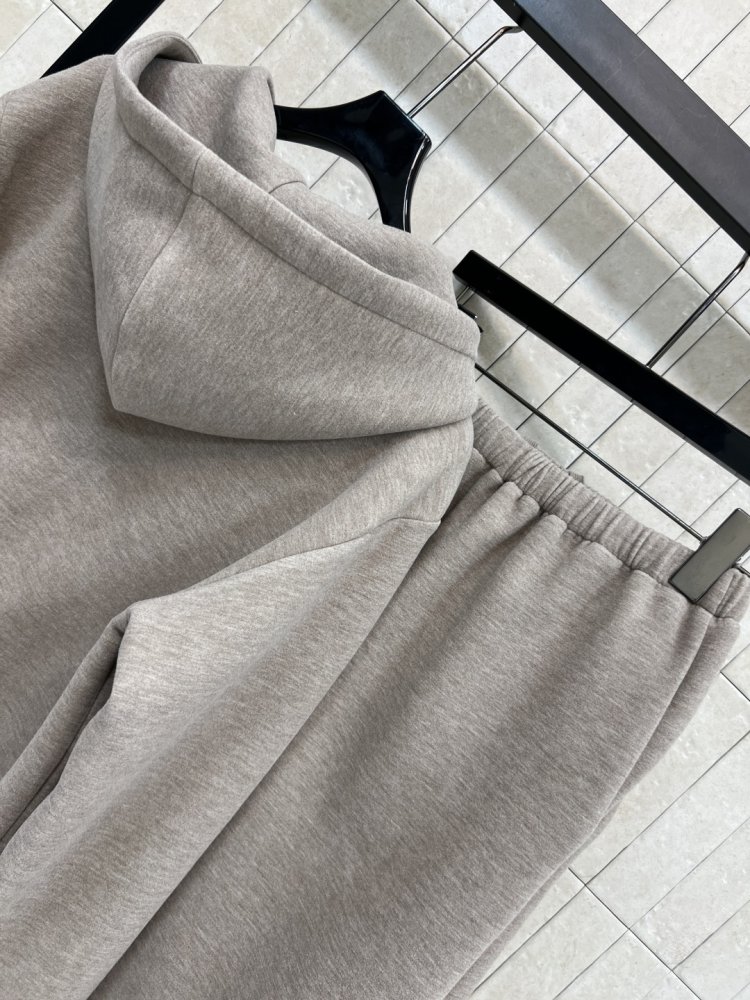 Костюм жіночий фото 8