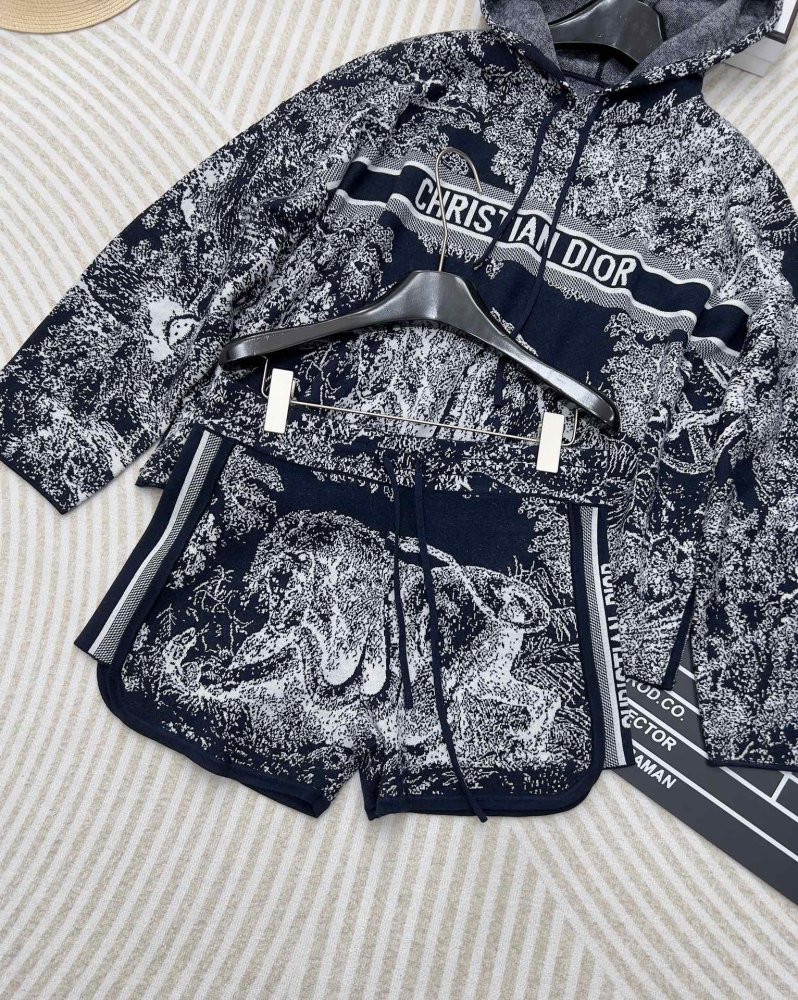 Костюм жіночий фото 8