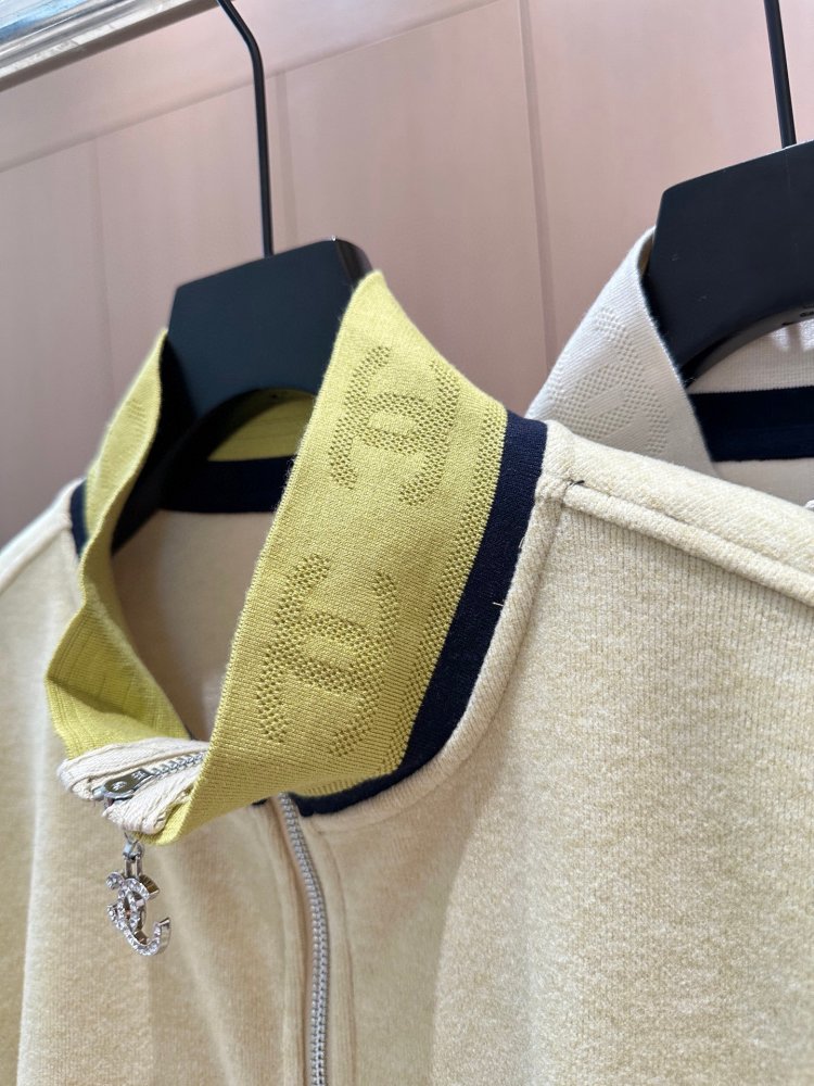 Костюм жіночий фото 8