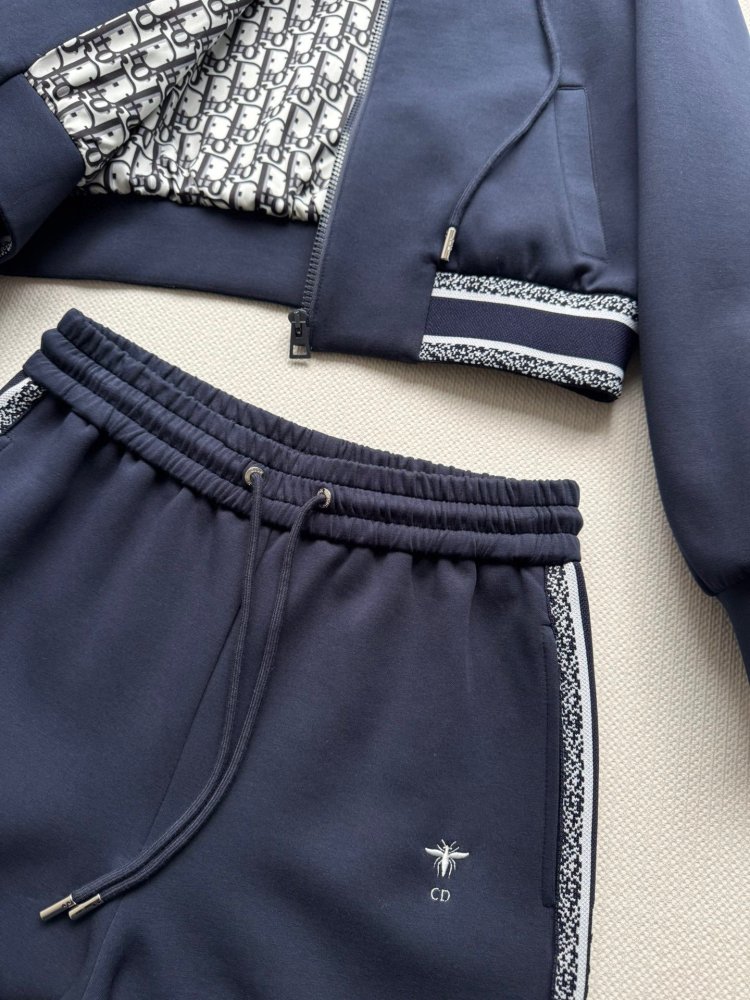 Костюм женский фото 8